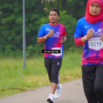 Runner Photo 8139693