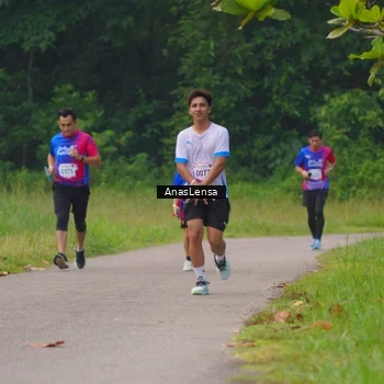 Runner Photo 8139698