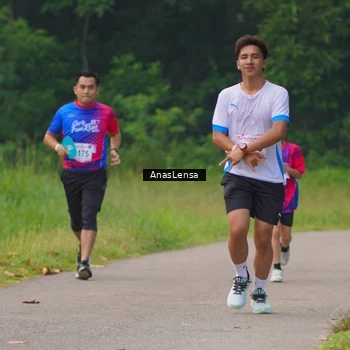 Runner Photo 8139710