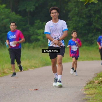 Runner Photo 8139711