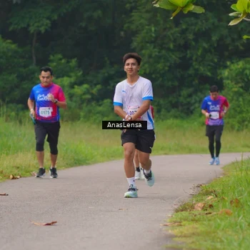 Runner Photo 8139712