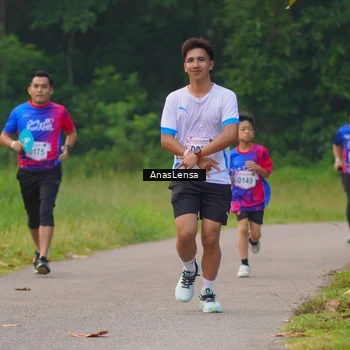 Runner Photo 8139713
