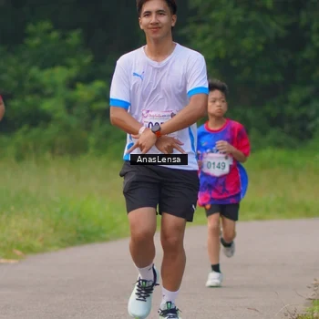 Runner Photo 8139714