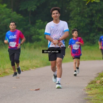 Runner Photo 8139717