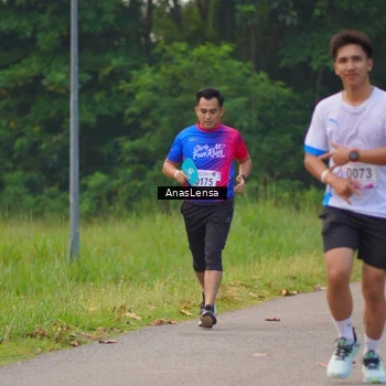 Runner Photo 8139718
