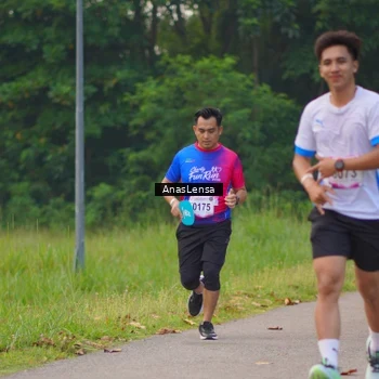 Runner Photo 8139722
