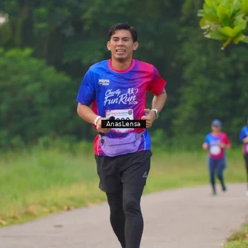Runner Photo 8139751