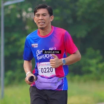 Runner Photo 8139755