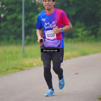 Runner Photo 8139756