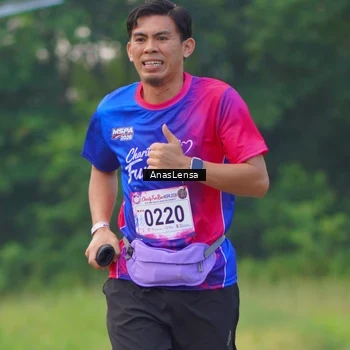 Runner Photo 8139758