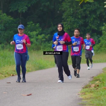 Runner Photo 8139762