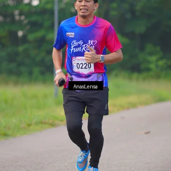 Runner Photo 8139763