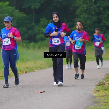 Runner Photo 8139765