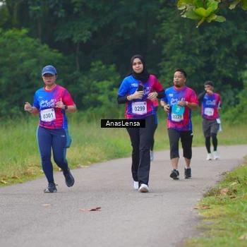 Runner Photo 8139767