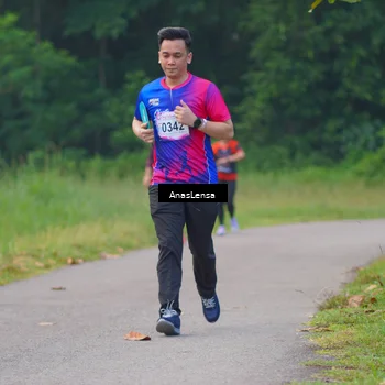 Runner Photo 8139811