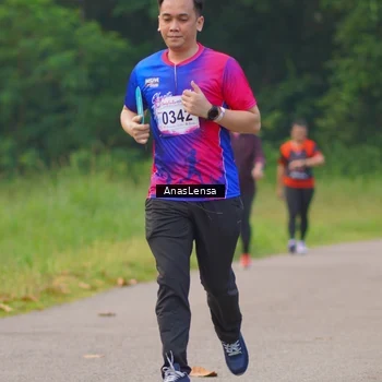 Runner Photo 8139816