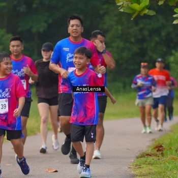 Runner Photo 8139855