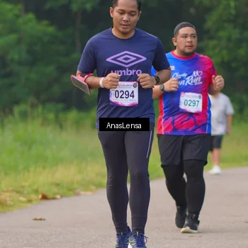 Runner Photo 8139894