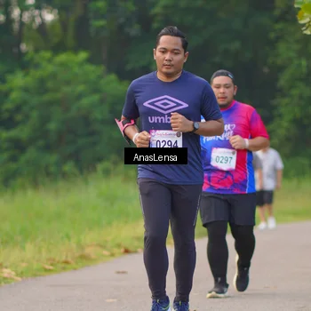 Runner Photo 8139897