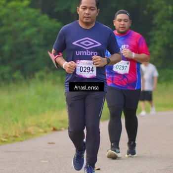 Runner Photo 8139898