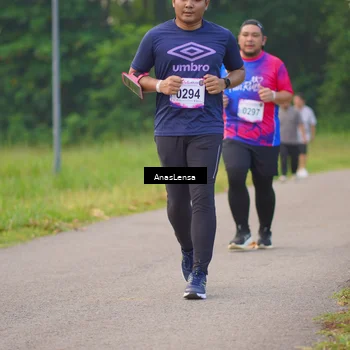 Runner Photo 8139900