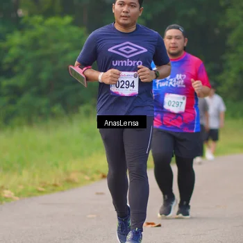 Runner Photo 8139902