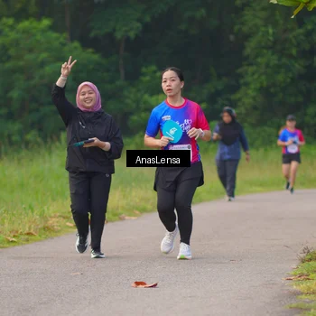 Runner Photo 8140037