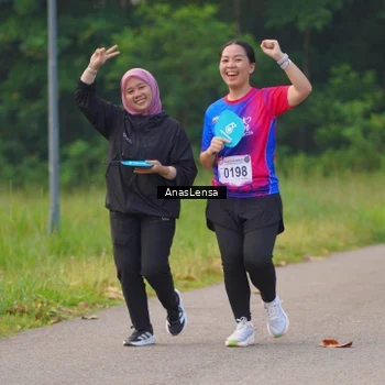 Runner Photo 8140043