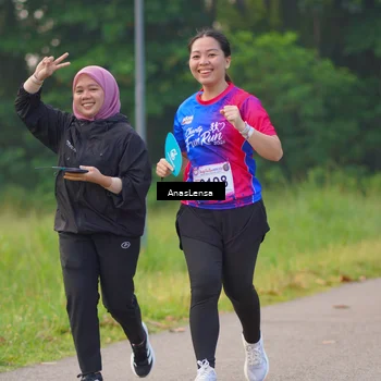 Runner Photo 8140058
