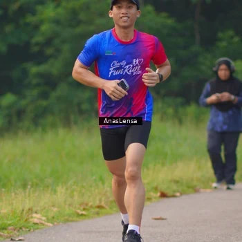 Runner Photo 8140069