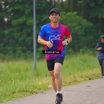 Runner Photo 8140074