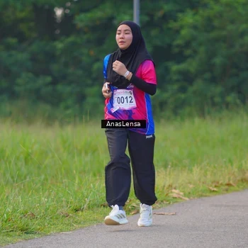 Runner Photo 8140167