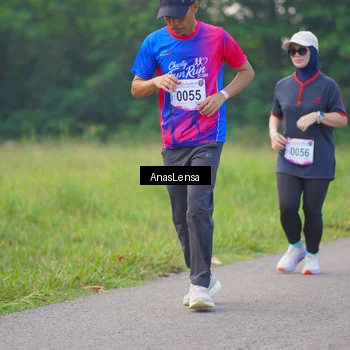 Runner Photo 8140198