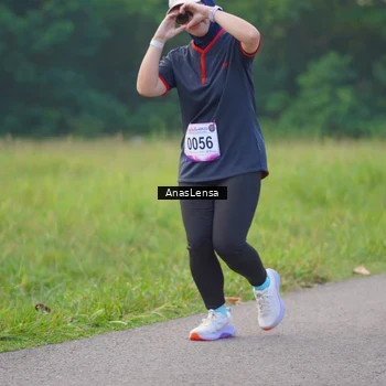 Runner Photo 8140205