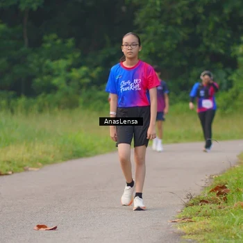 Runner Photo 8140212