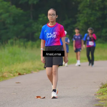 Runner Photo 8140219