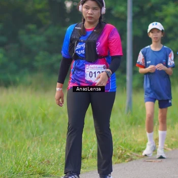 Runner Photo 8140239