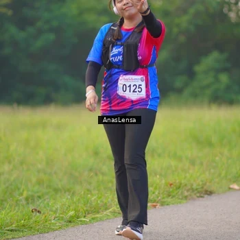 Runner Photo 8140250