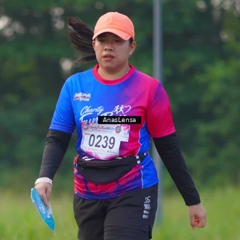 Runner Photo 8140264