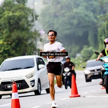Runner Photo 8140277