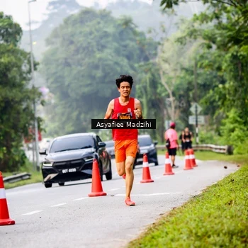 Runner Photo 8140282
