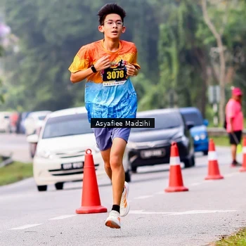 Runner Photo 8140305