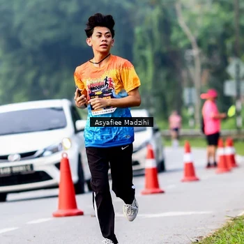 Runner Photo 8140390