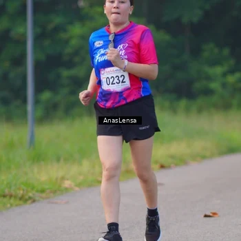 Runner Photo 8140395