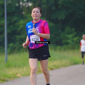 Runner Photo 8140400