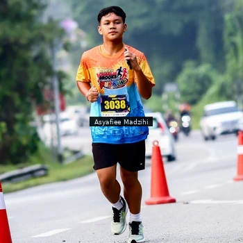 Runner Photo 8140402