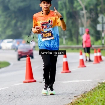 Runner Photo 8140428