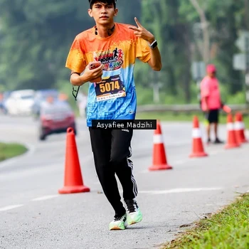Runner Photo 8140430