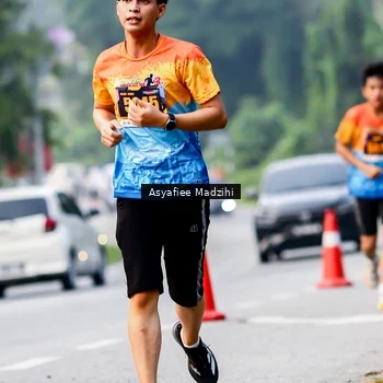 Runner Photo 8140438
