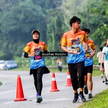 Runner Photo 8140453